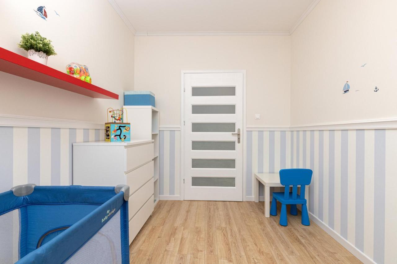 Family Apartament Mysliwska By Renters Apartment Gdansk Bagian luar foto