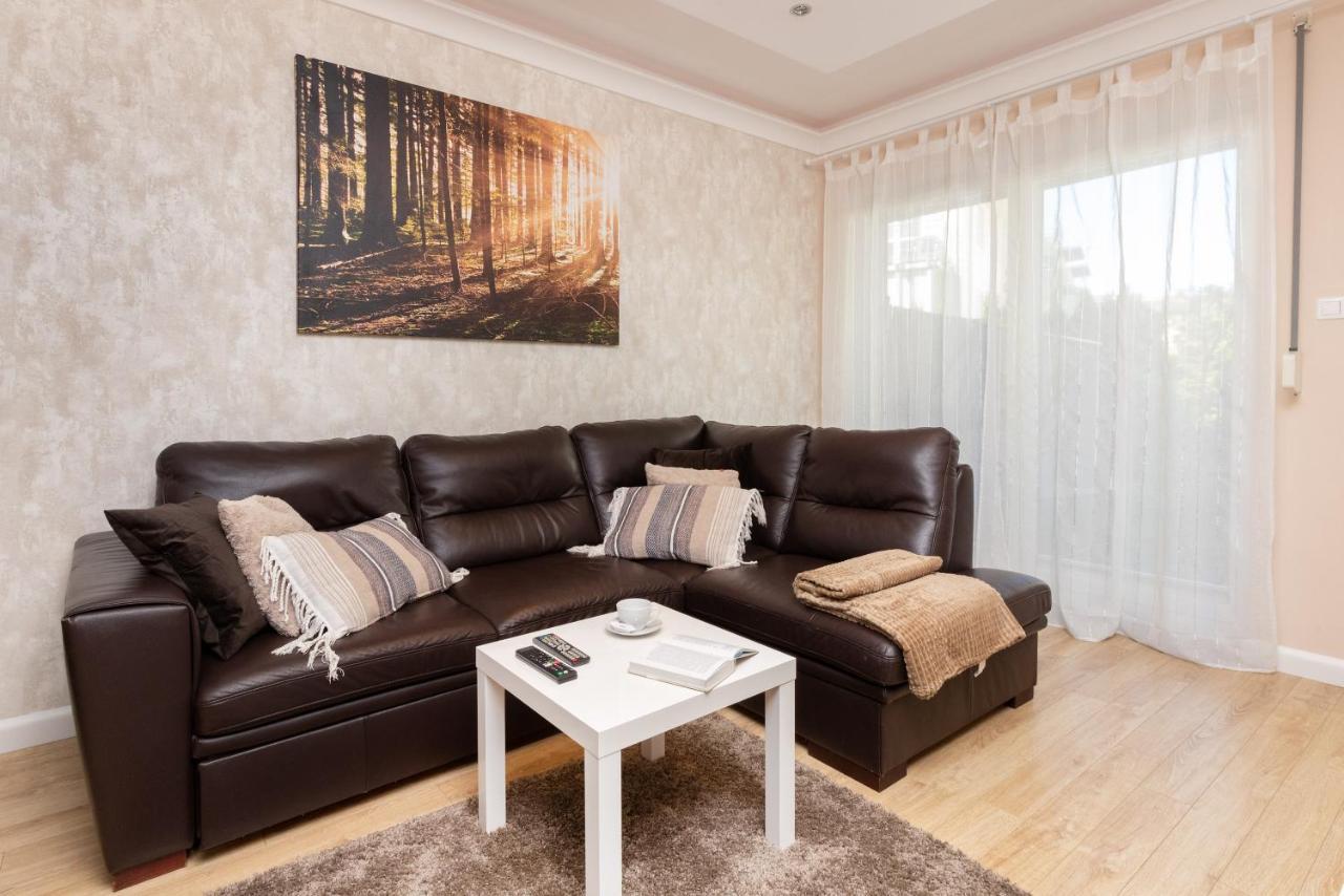 Family Apartament Mysliwska By Renters Apartment Gdansk Bagian luar foto